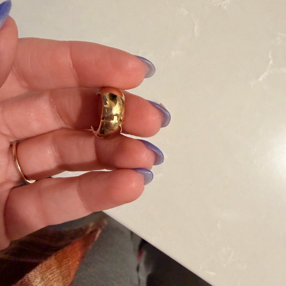 8k yellow gold hoops - Picture 3 of 4